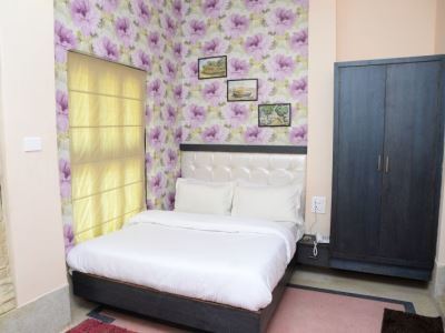 Fabhotel East View Hotel 3*
